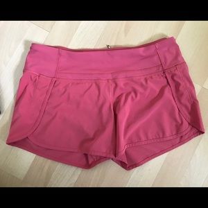 Lululemon run times short moss rose color